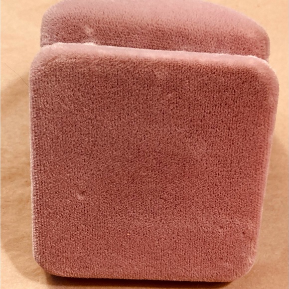 Calame pale rose velvet gift jewelry box, for ring or cuff links - Picture 7 of 11